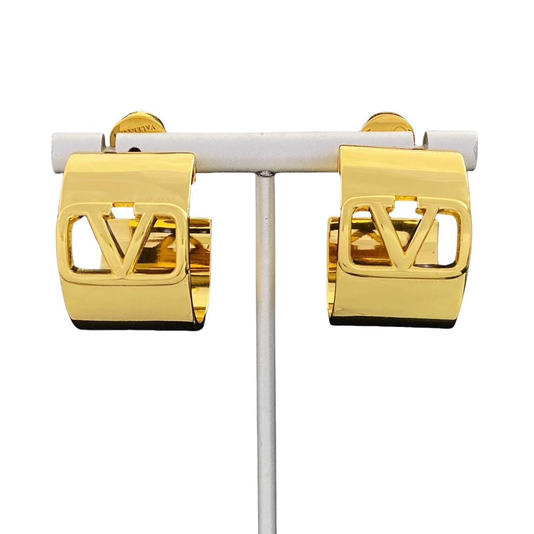VTE091 V Logo hoop Earrings - ccjewelryacc
