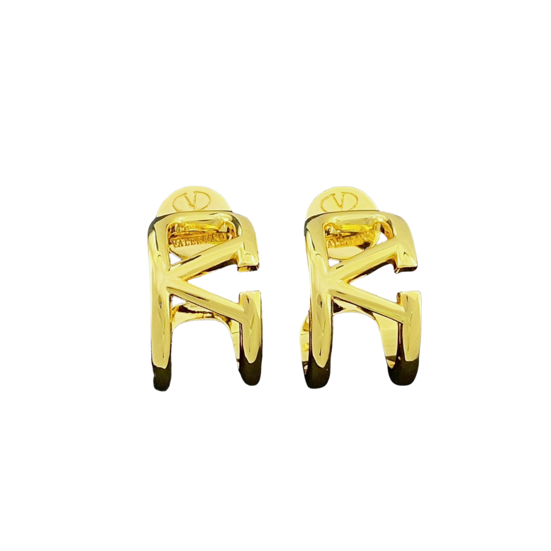 VTE120 C-shape V Logo Earrings - ccjewelryacc