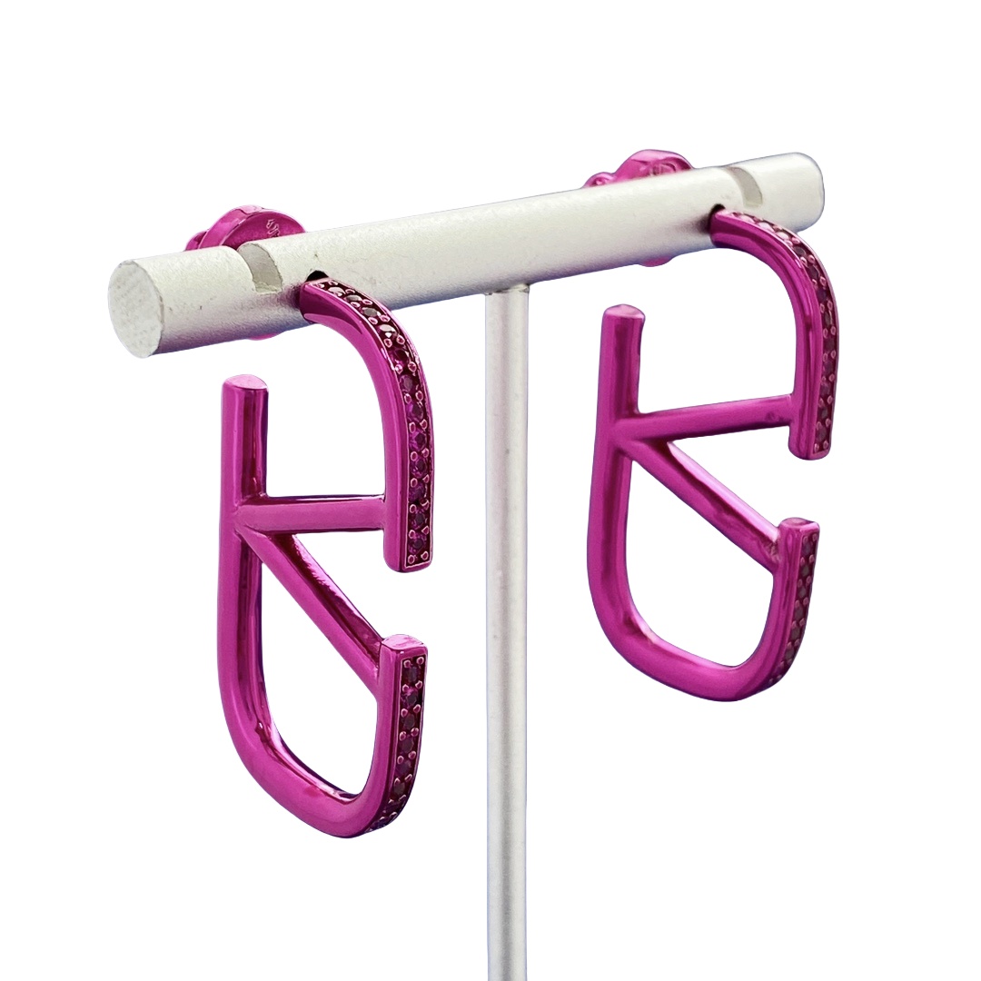 VTE115 V Logo Earrings in Metal with purple crystal - ccjewelryacc