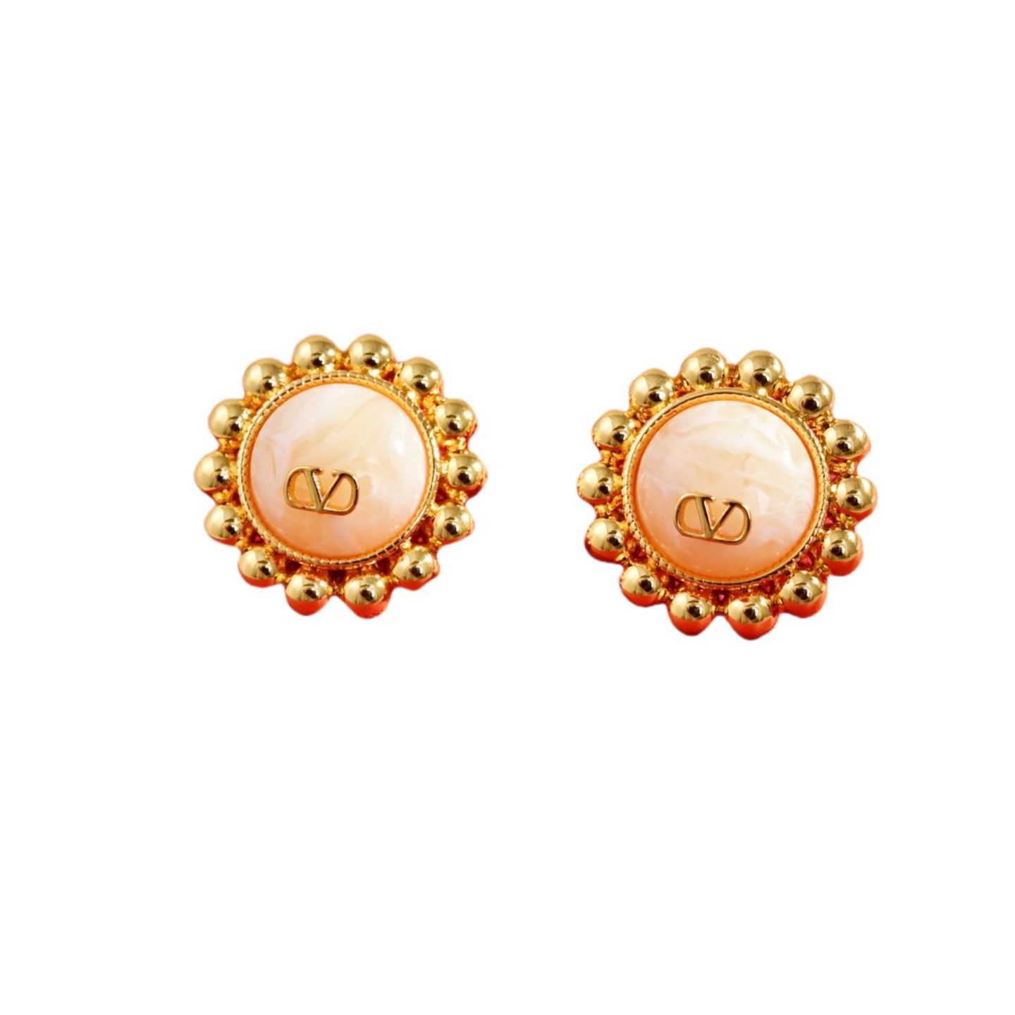VTE110 Vlogo stud earrings - ccjewelryacc