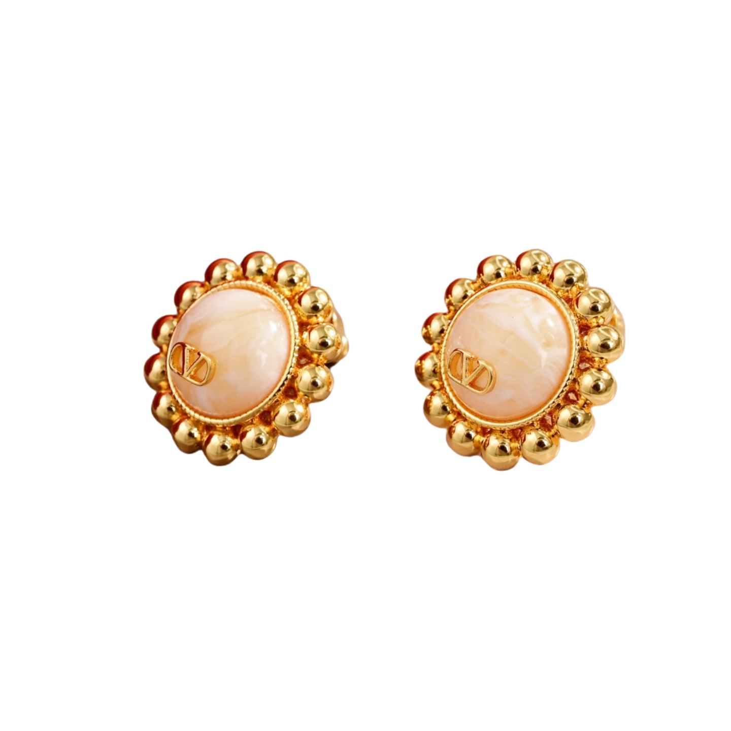 VTE110 Vlogo stud earrings - ccjewelryacc