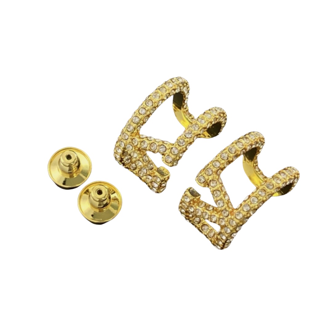 VTE120 C-shape V Logo Earrings - ccjewelryacc