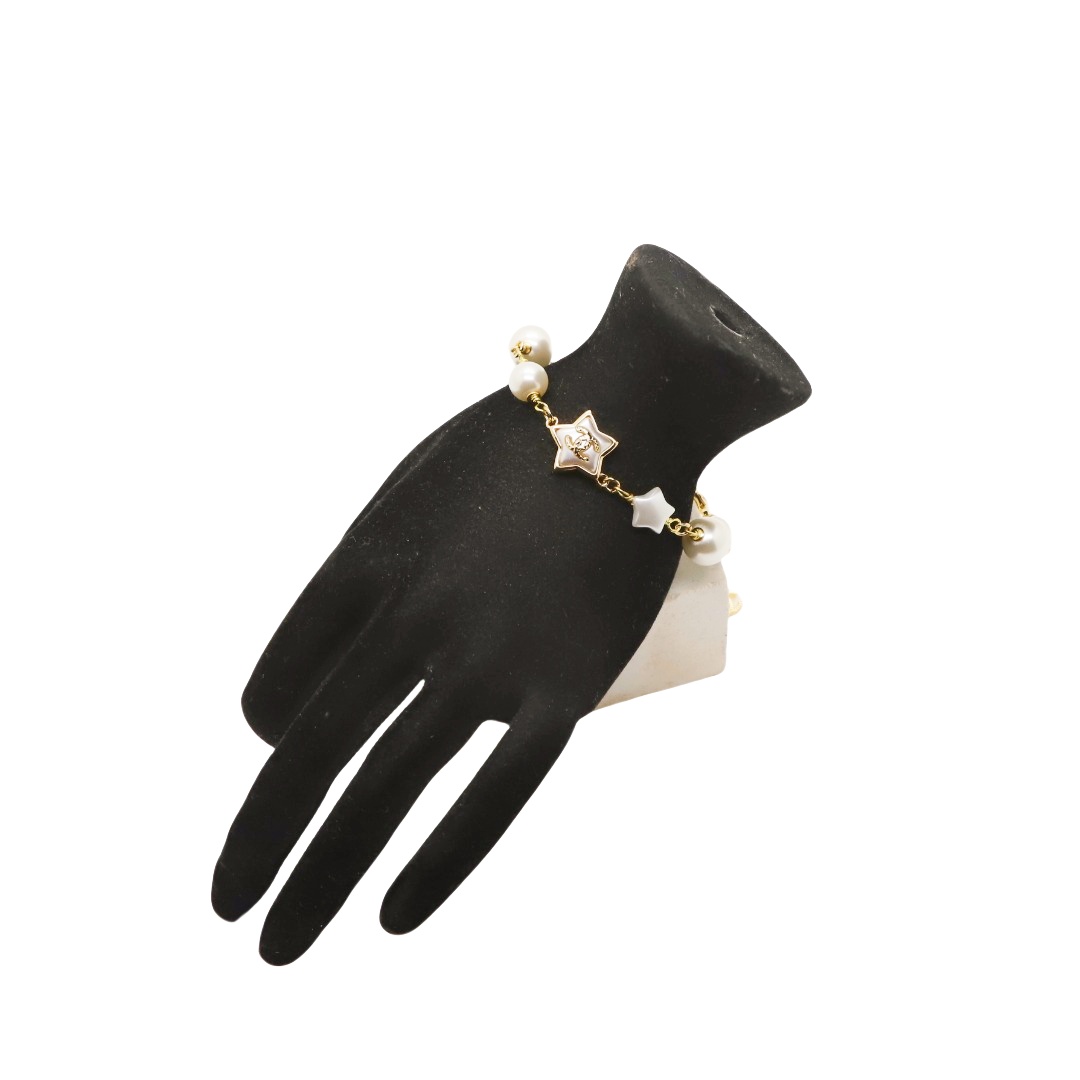 CCS004 Chanel pearl and star charm bracelet for women - ccjewelryacc
