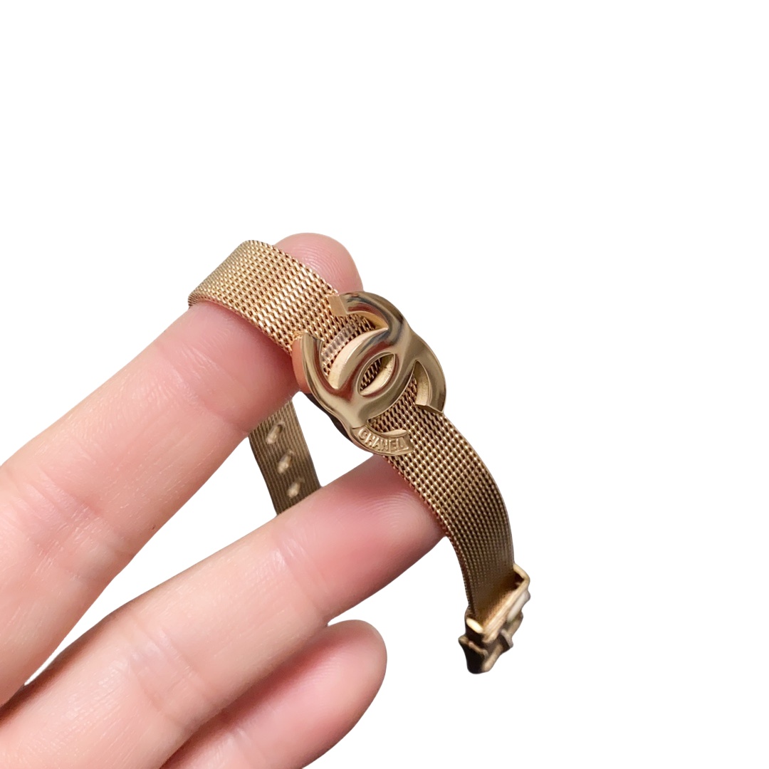 CCS056 Watch band Chain with CC logo Bracelet - ccjewelryacc