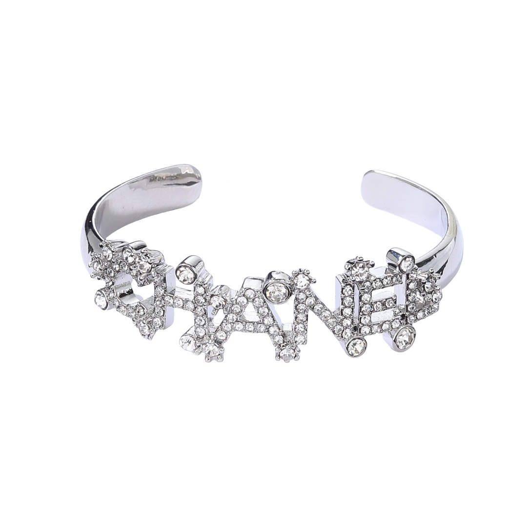 CCS013 Crystal CC letter bangle Bracelet - ccjewelryacc