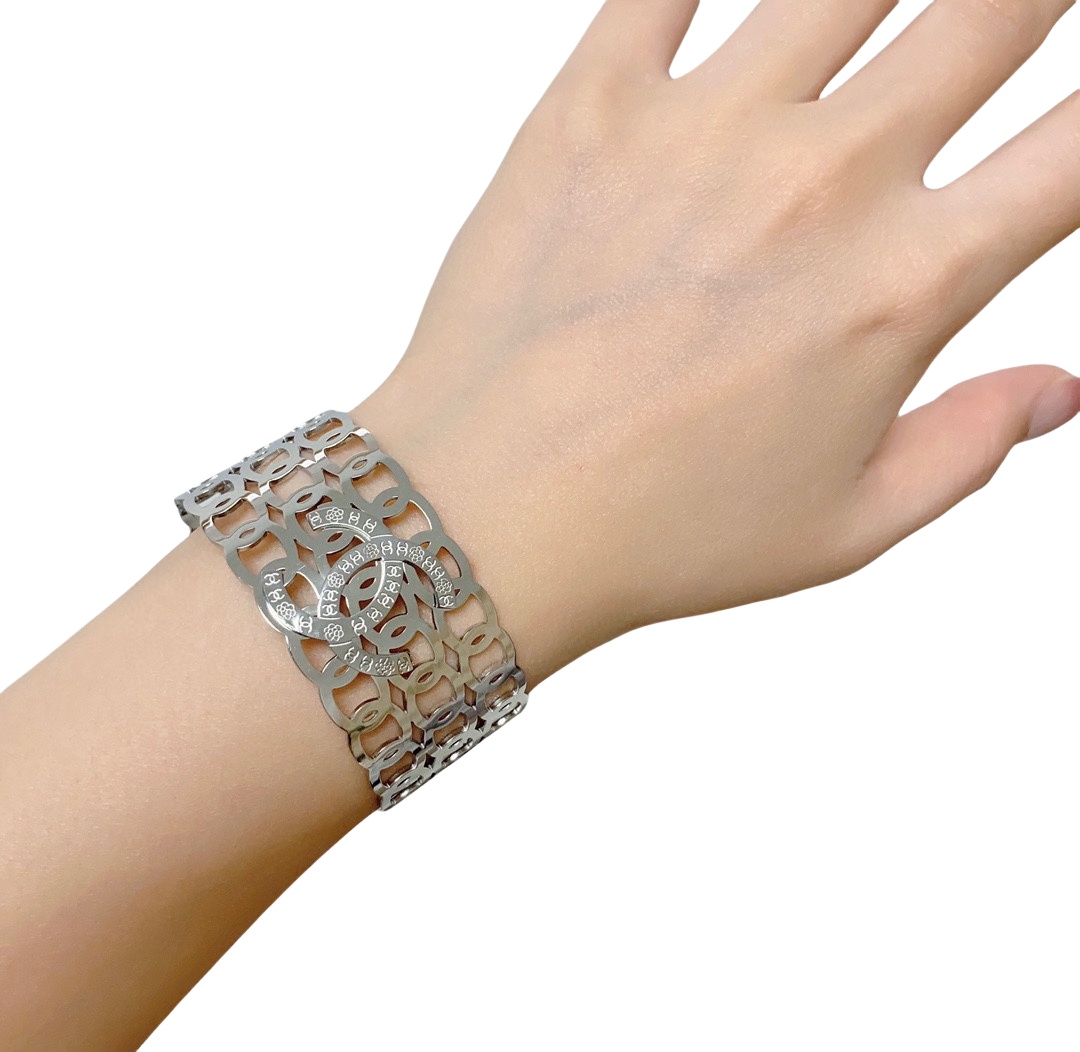 CCS175 Metal cc logo bangle bracelet - ccjewelryacc