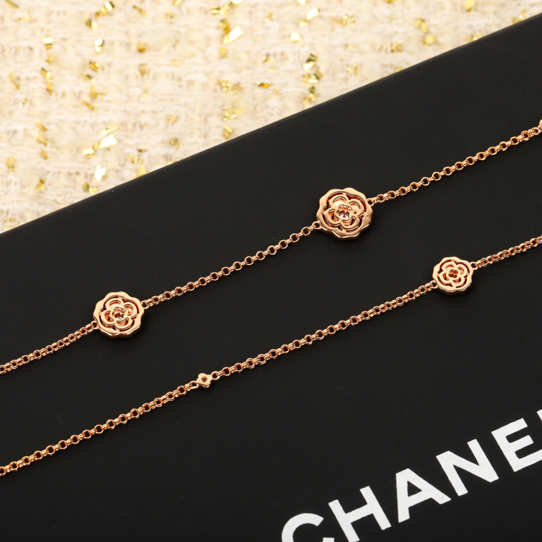 CCNV001 Extrait de camellia necklace 18k Rose Gold - ccjewelryacc