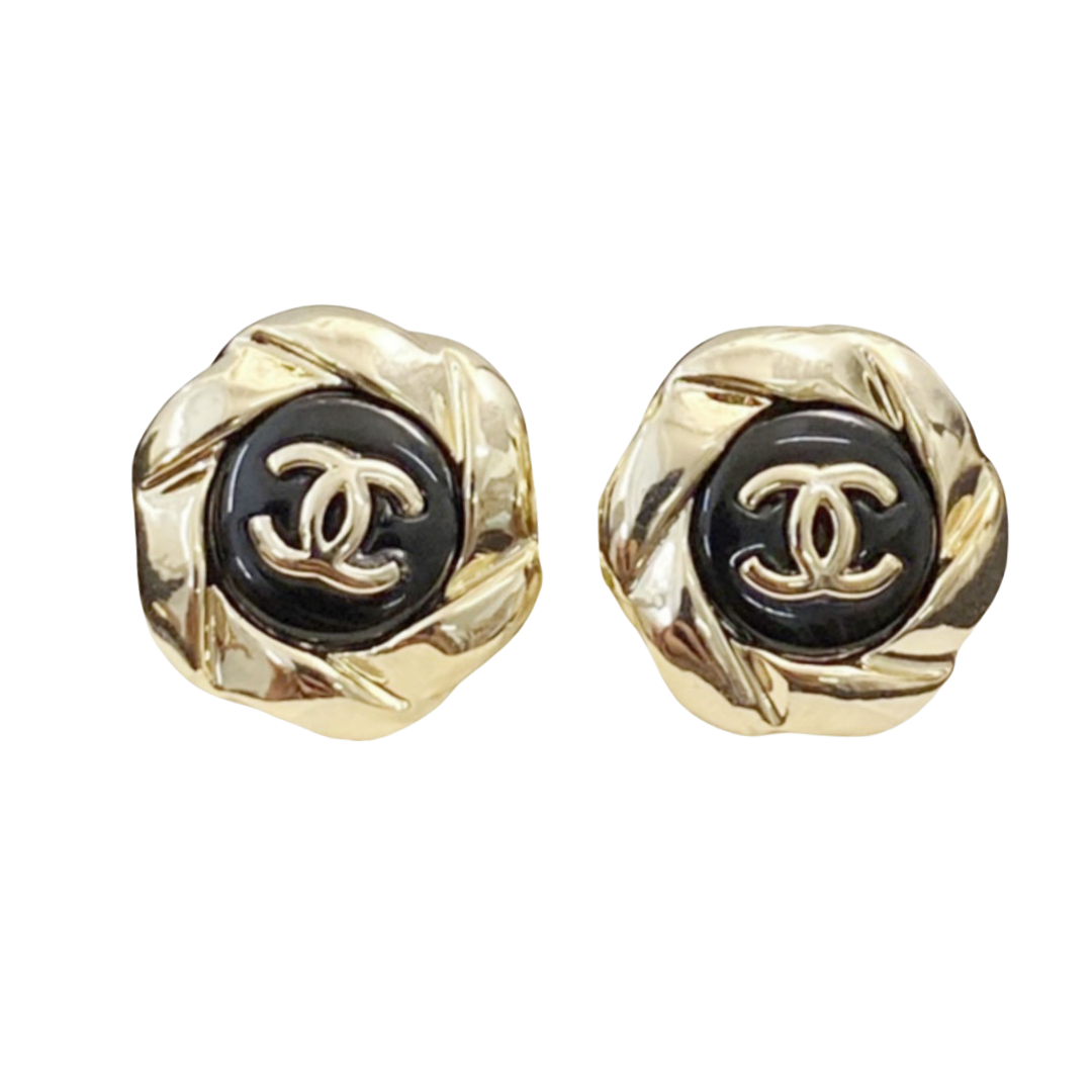 CCE726 Metal black leather camellia stud earrings - ccjewelryacc
