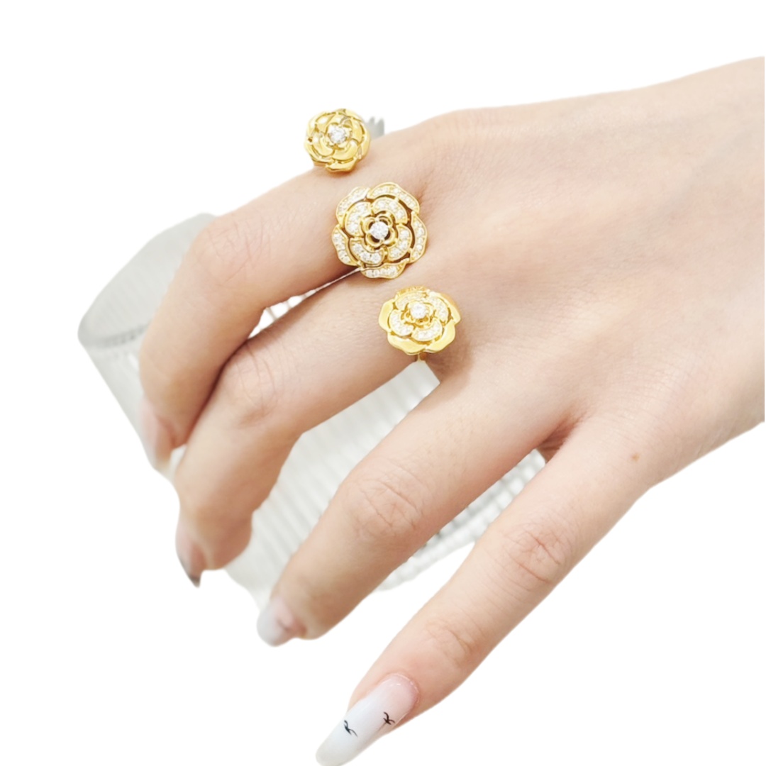CCRS010 18k white gold/Gold and diamond Extrait de Camélia transformable ring  Camellia ring - ccjewelryacc