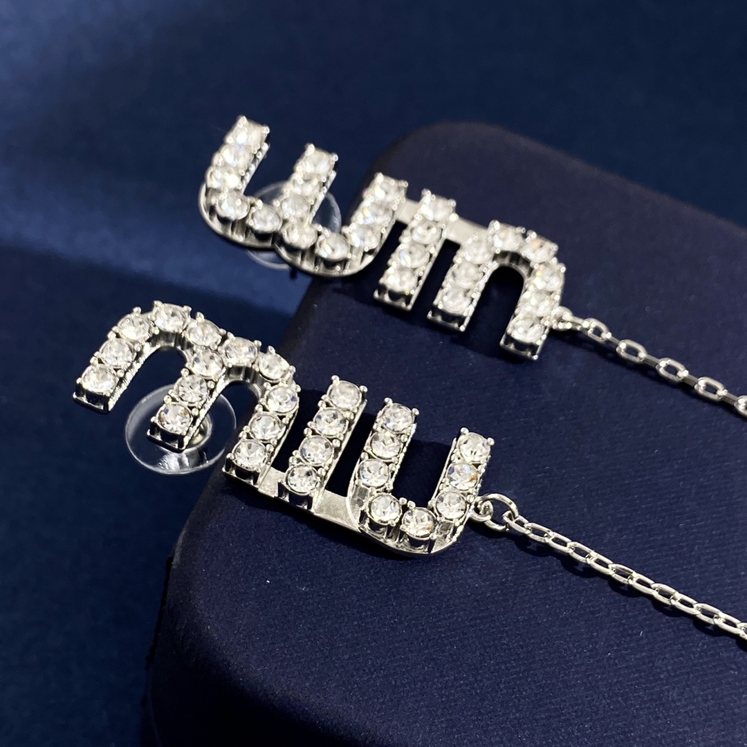 MME007 Crystal Miumiu tassels earring - ccjewelryacc