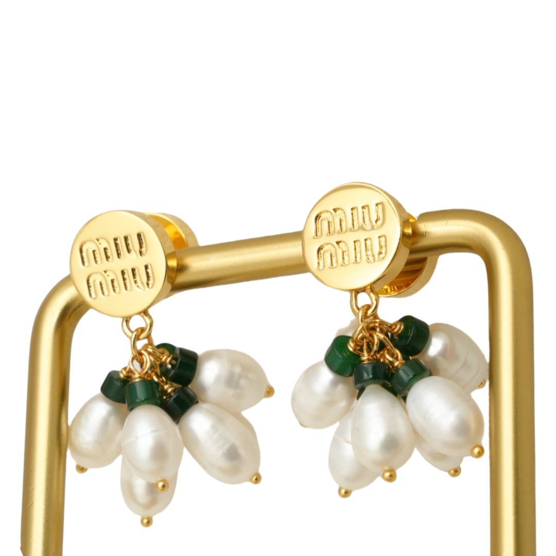 MME004 MIUMIU Pearl grape earrings With green crystal - ccjewelryacc