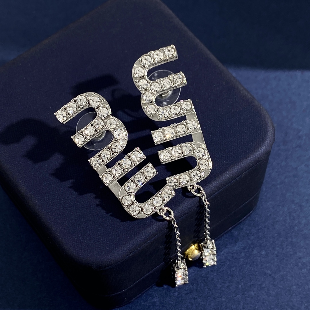 MME007 Crystal Miumiu tassels earring - ccjewelryacc