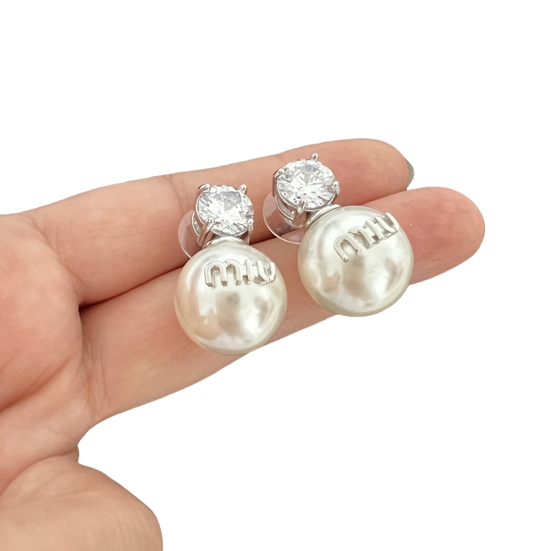 MME040 Miu miu crystal drop earrings - ccjewelryacc