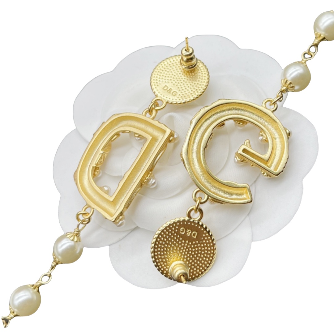 DGE009 Dolce and gabbana logo earrings - ccjewelryacc