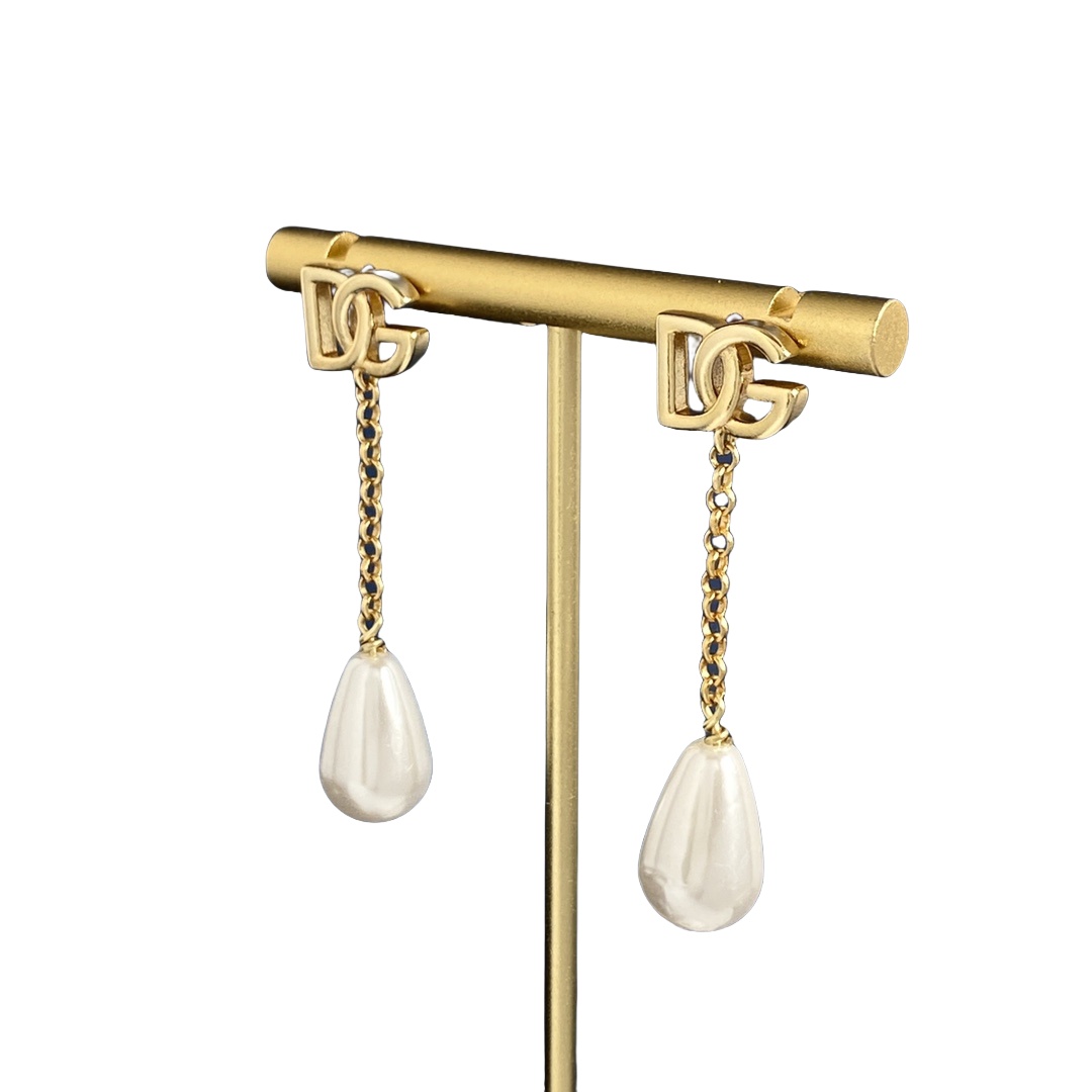 DGE018 Dolce and gabbana pearl Drop earrings - ccjewelryacc