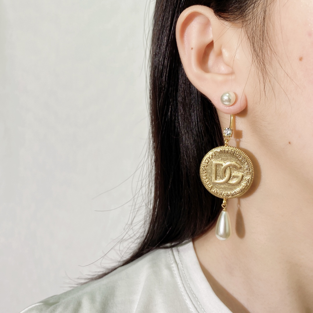 DGE005 Dolce and gabbana drop earrings - ccjewelryacc