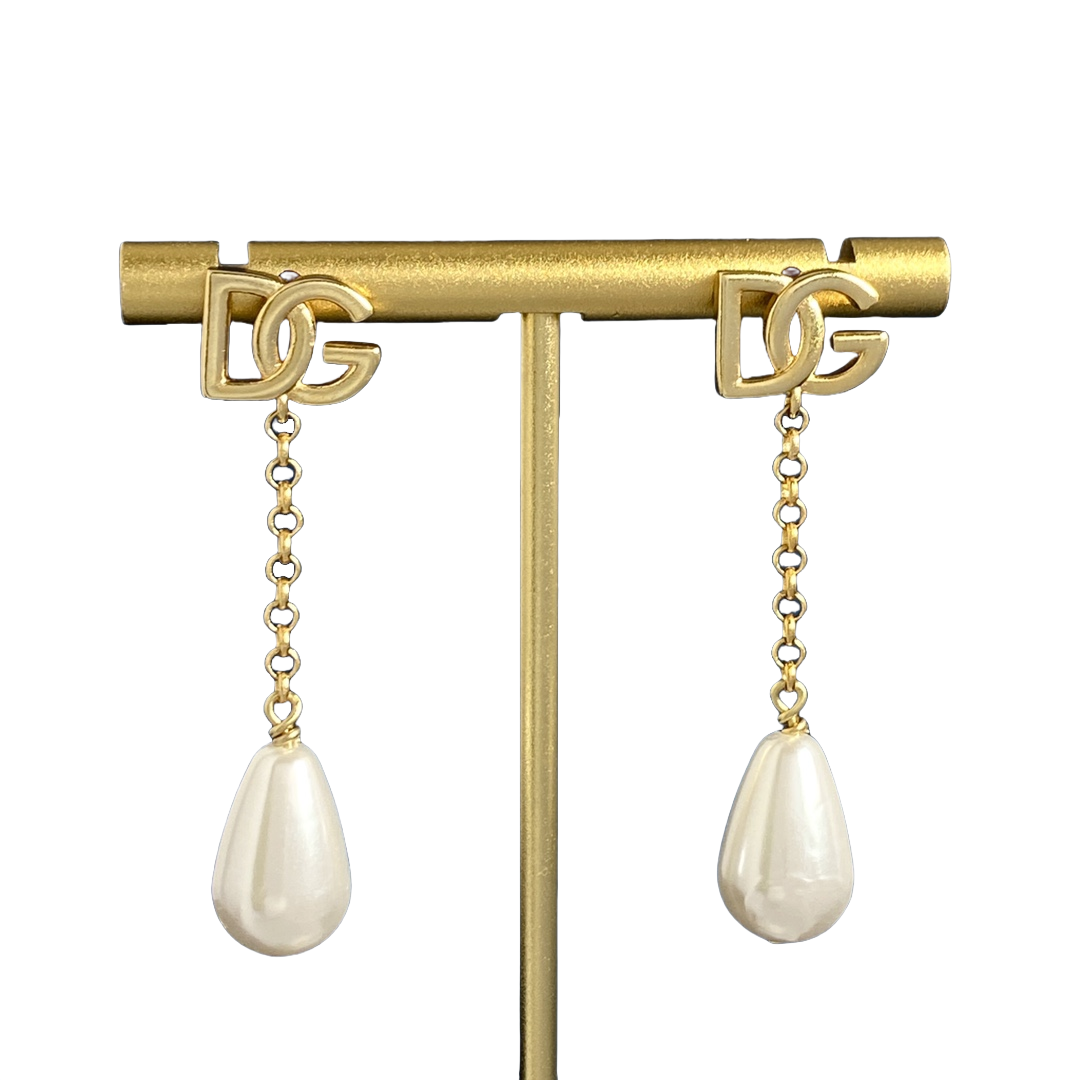 DGE018 Dolce and gabbana pearl Drop earrings - ccjewelryacc