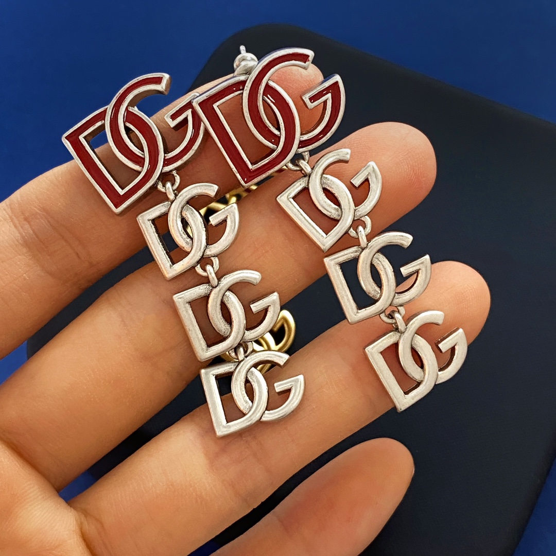 DGE025 DG logo earrings - ccjewelryacc