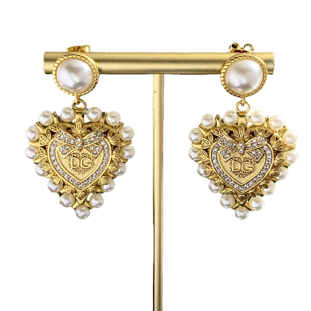 DGE021 Dolce and gabbana heart earrings - ccjewelryacc