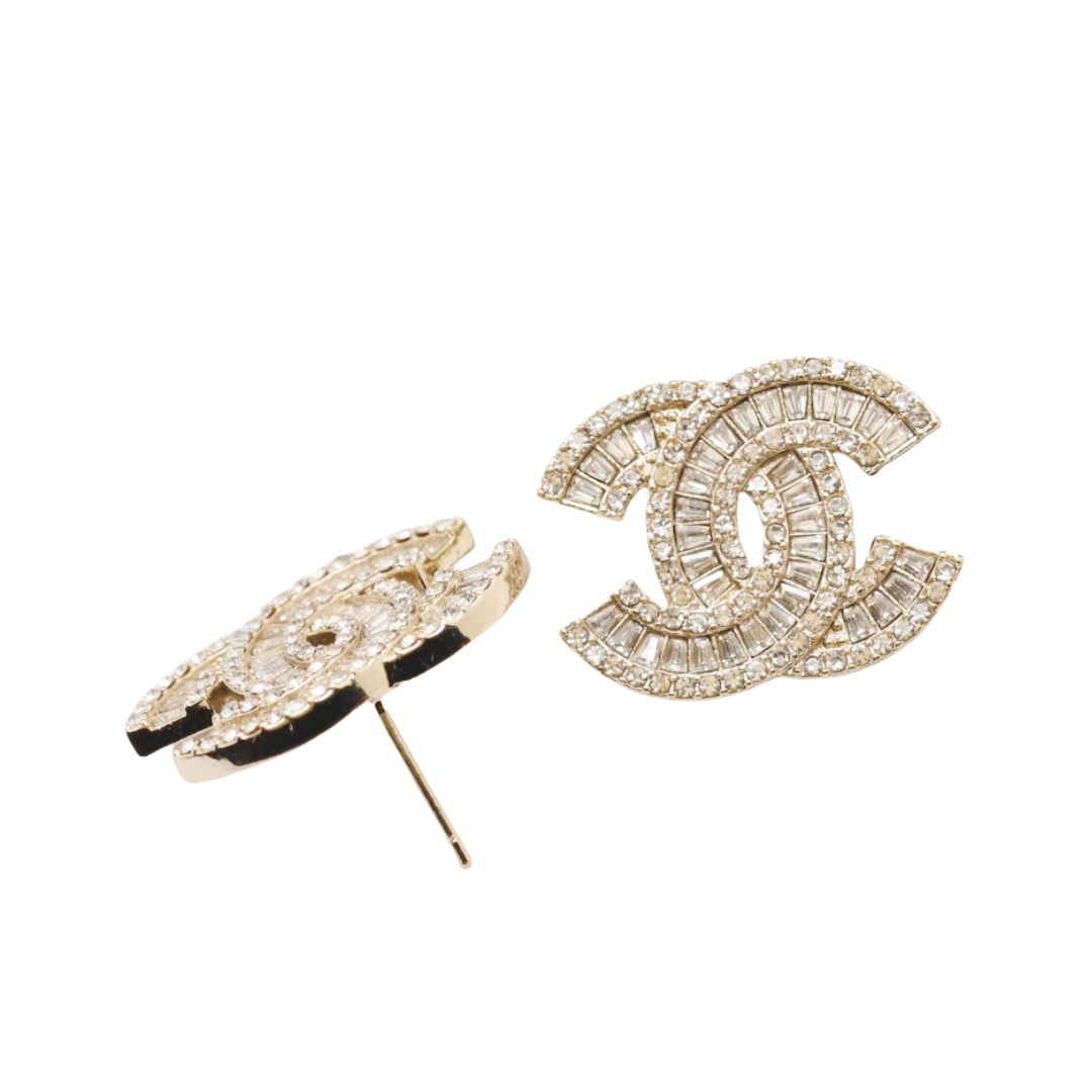 CCE455 Swarovski crystal cc logo earrings - ccjewelryacc