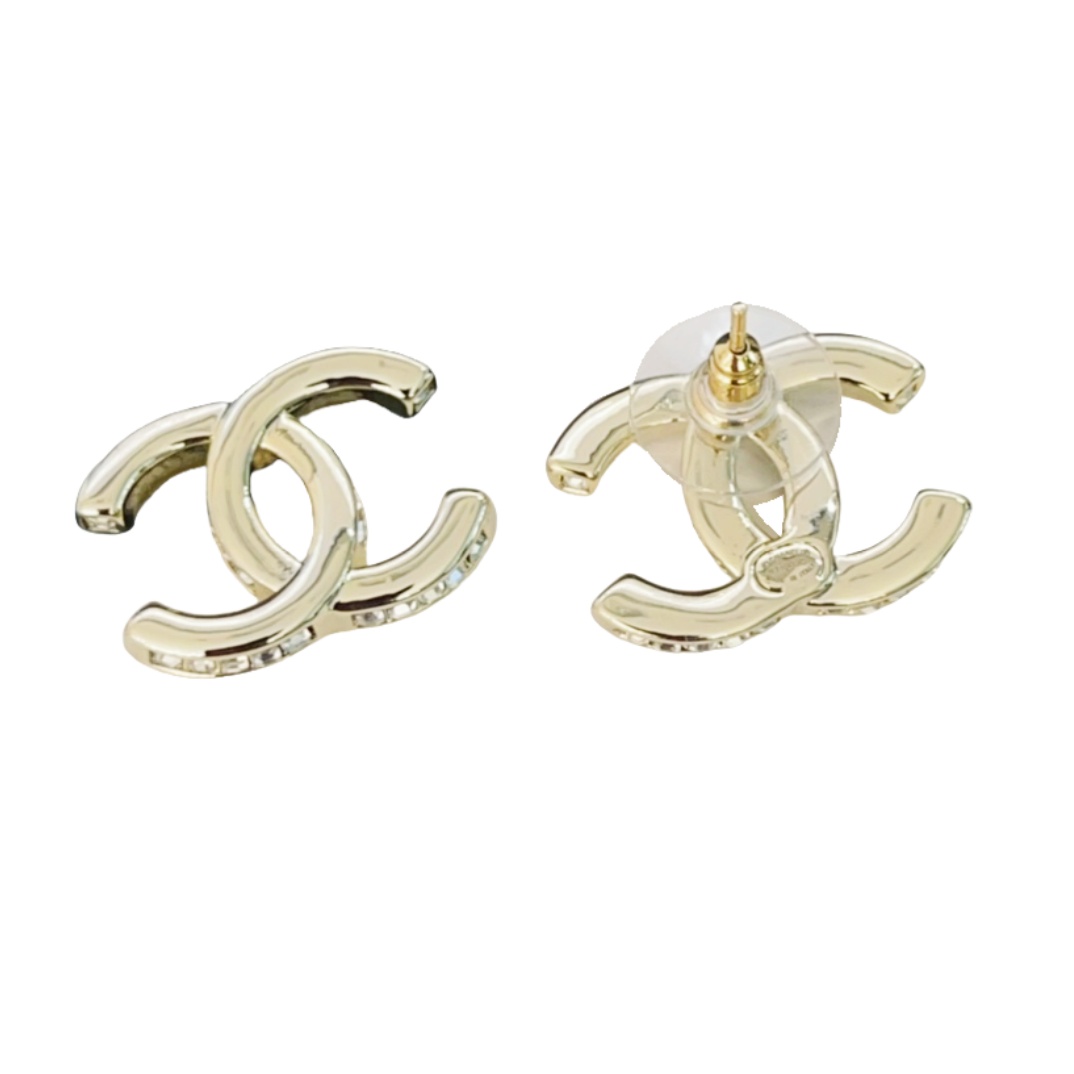 CCE138 Metal CC Logo stud earring - ccjewelryacc