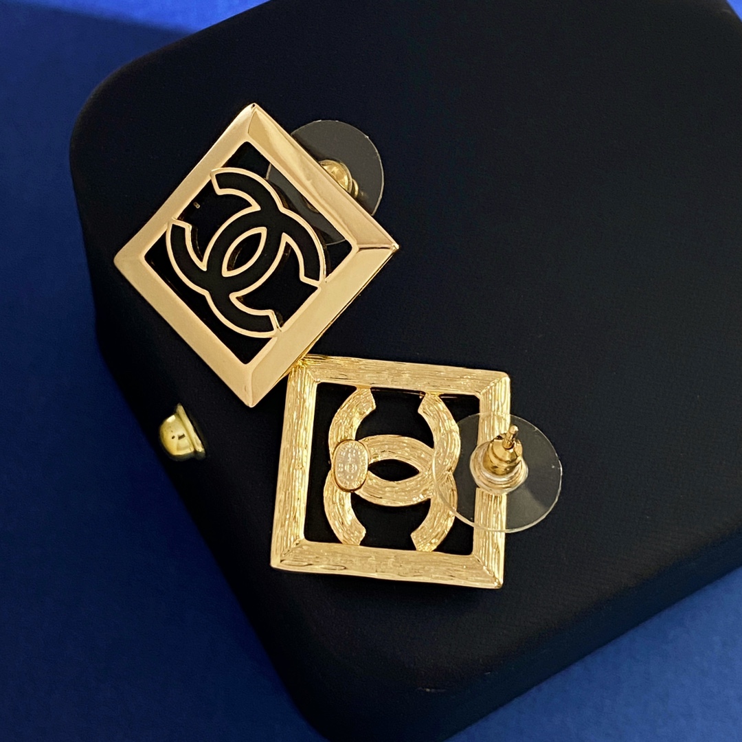 CCE751 24A enamel Square CC earrings - ccjewelryacc