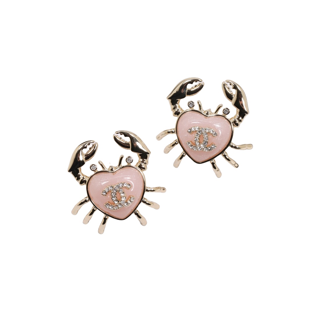 CCE102 24P crab CC stud earring - ccjewelryacc