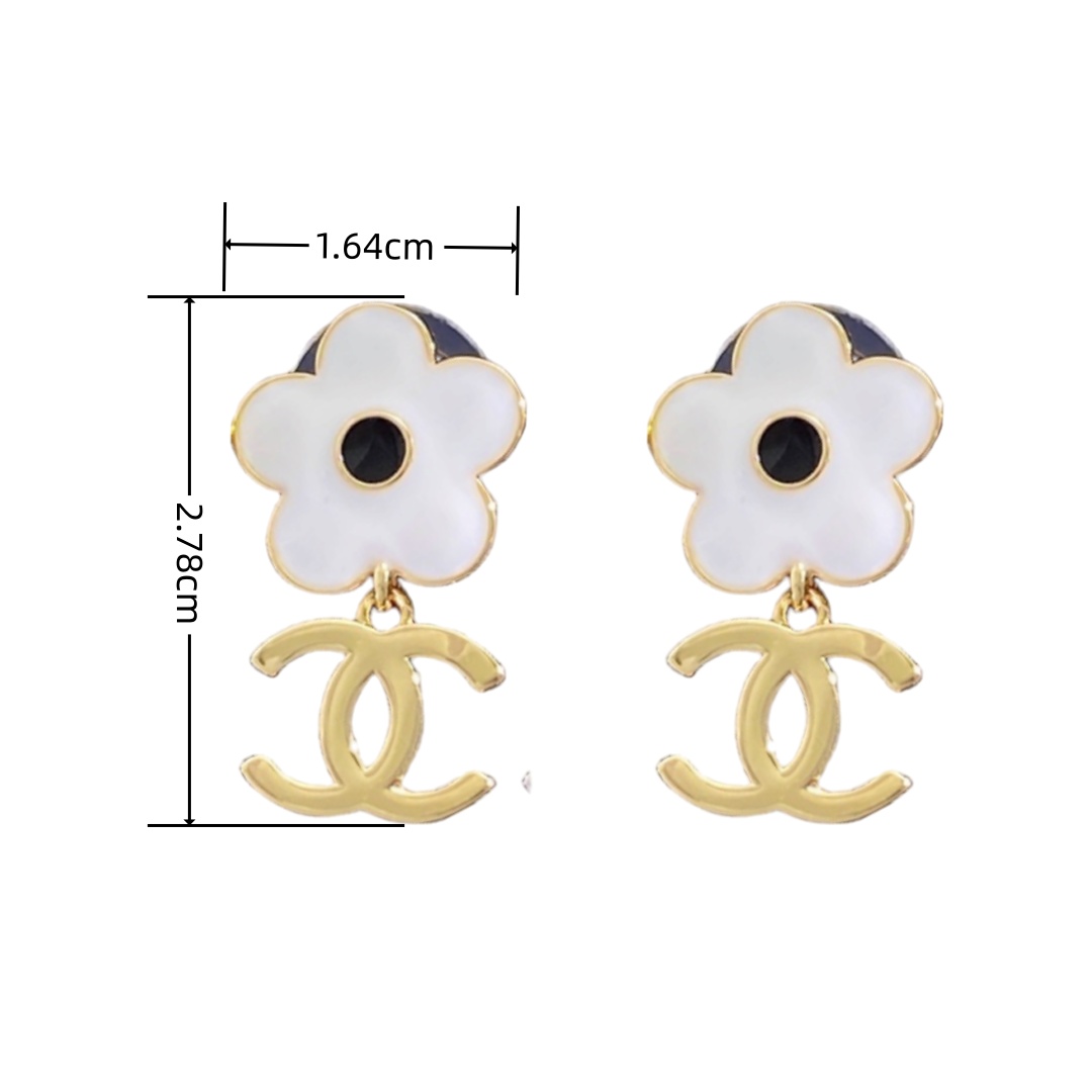 CCE711 Metal Flower and cc drop earrings - ccjewelryacc