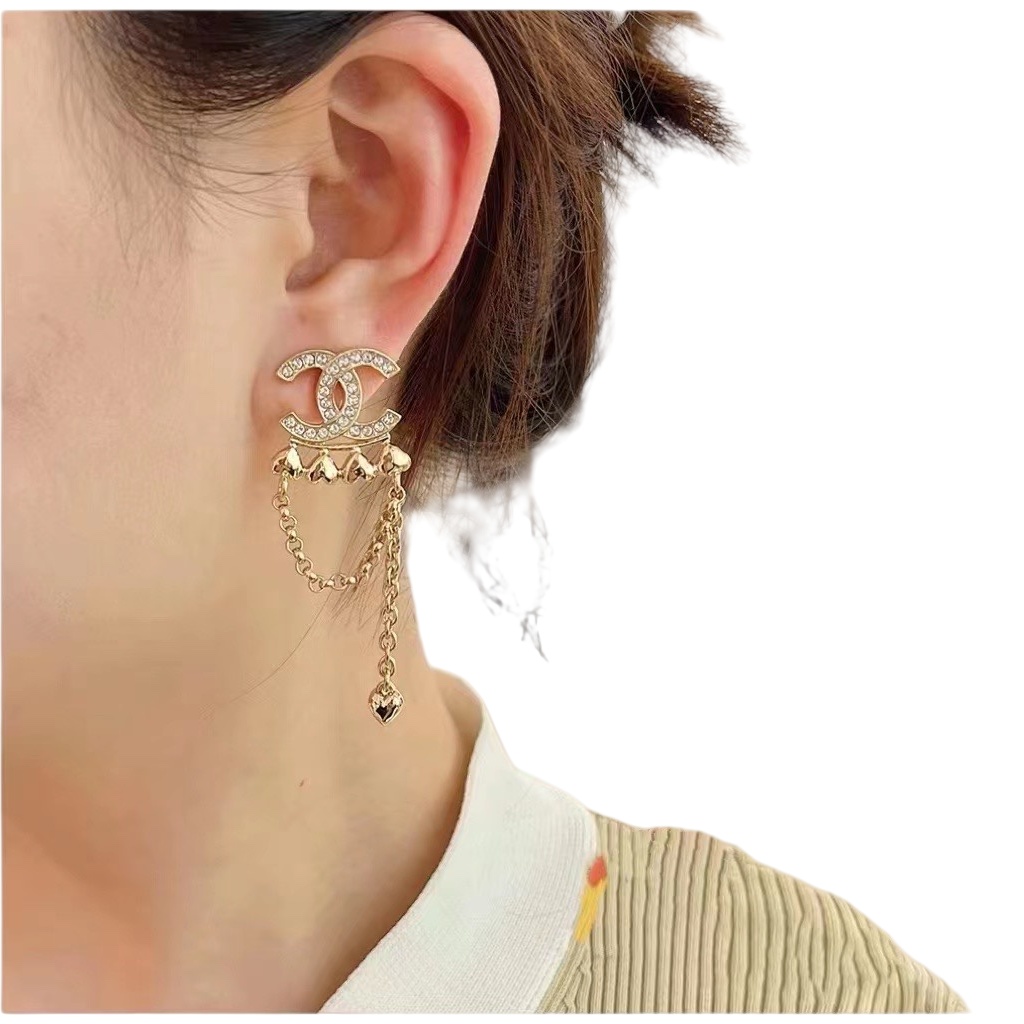 CCE154 Metal and crystal heart CC Stud earring With ear cuff - ccjewelryacc