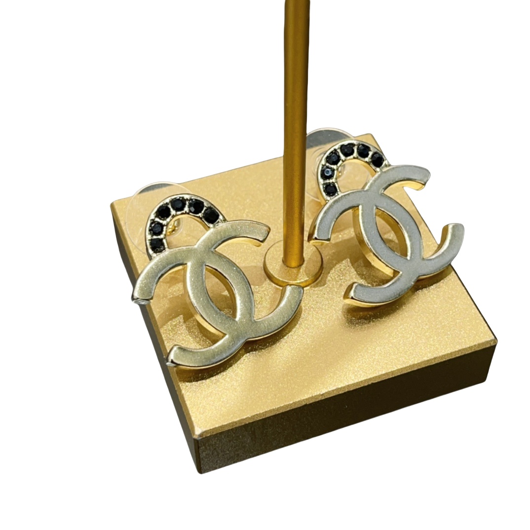 CCE176 Metal crystal CC logo earrings - ccjewelryacc