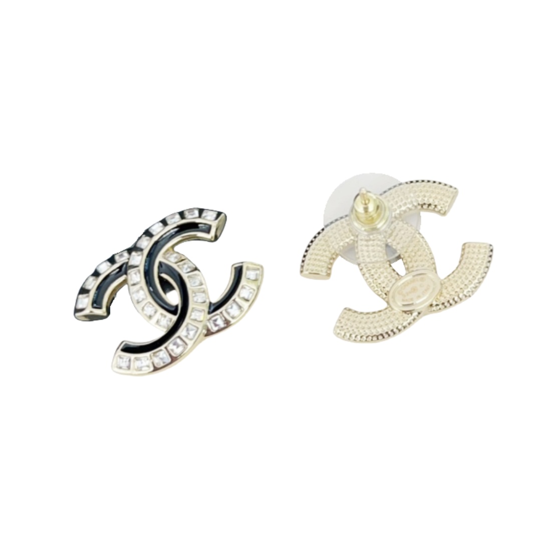 CCE181 Metal crystal Pink & Black enamel CC logo stud earring - ccjewelryacc