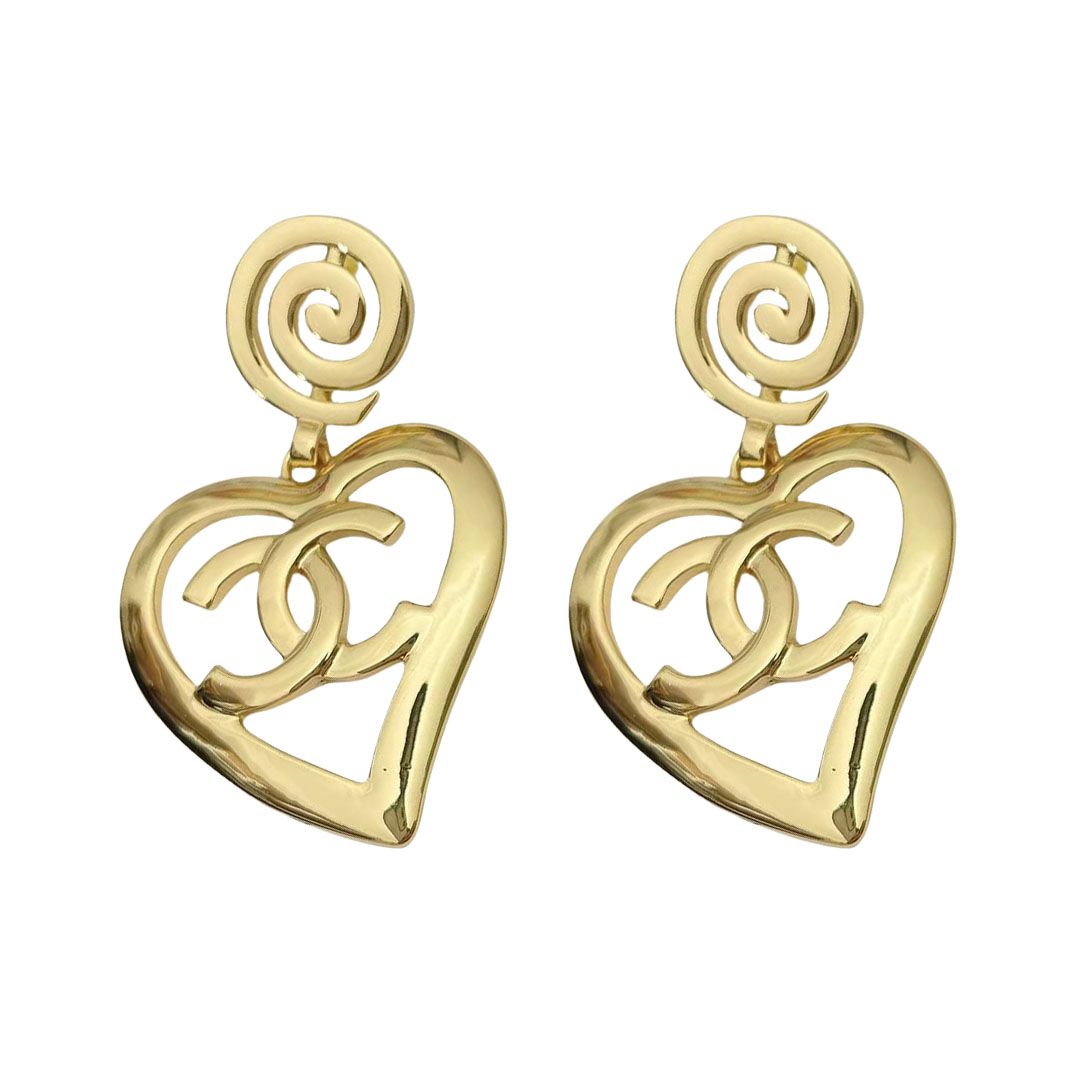 CCE440 Metal vintage Gold heart CC drop earring - ccjewelryacc