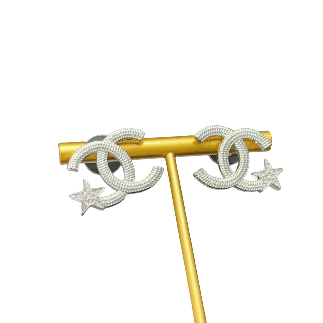 CCE177 Metal crystal star CC logo stud earring - ccjewelryacc
