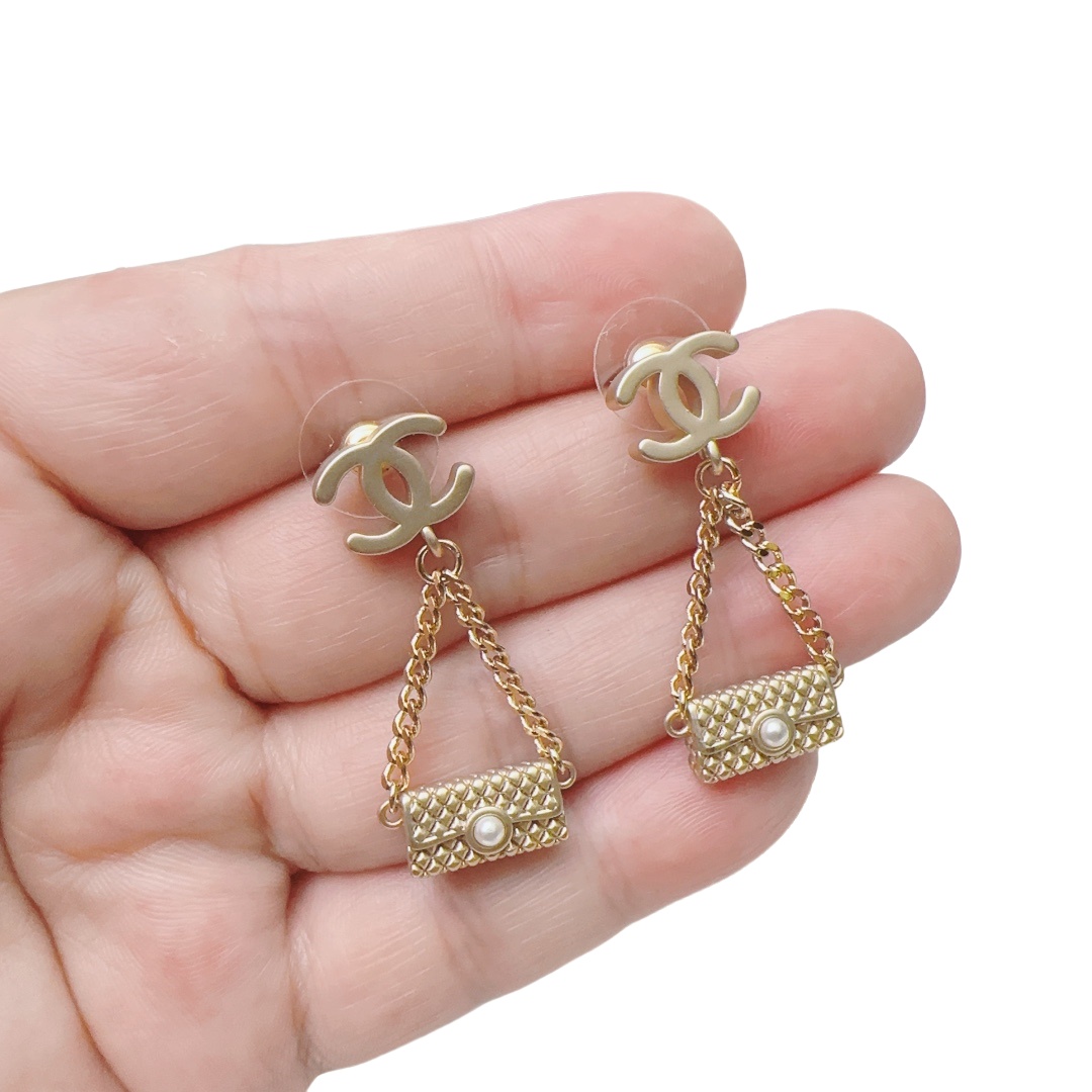 CCE709 Metal CC Bag drop earrings - ccjewelryacc