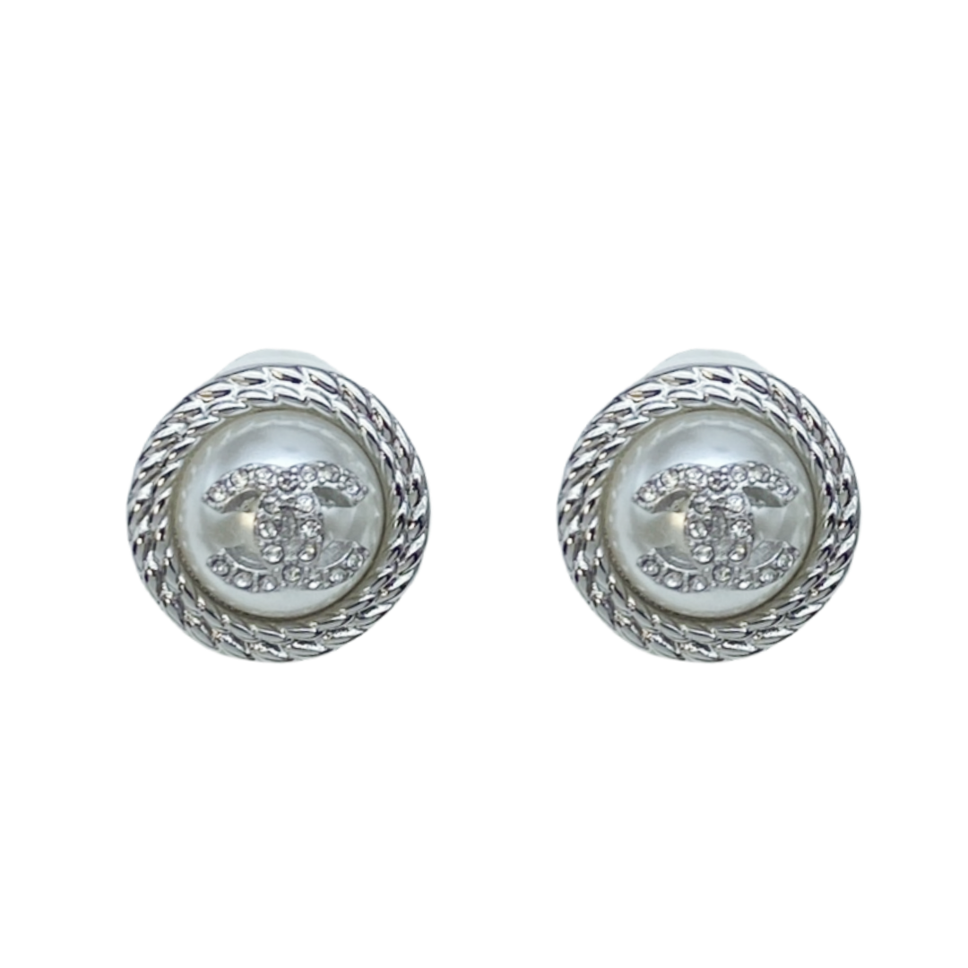 CCE716 Round cc stud earrings - ccjewelryacc