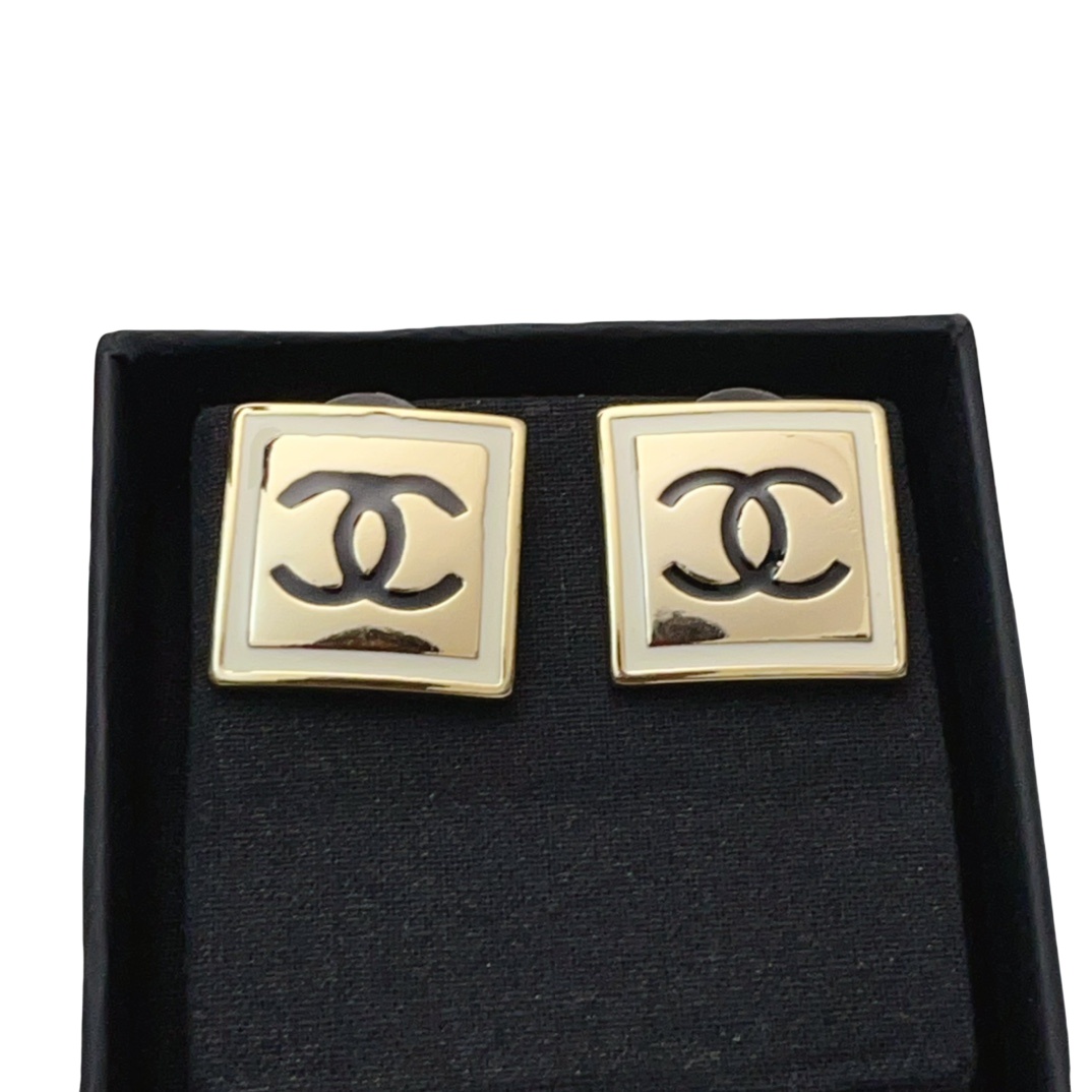 CCE192 Metal square with cc logo stud earring - ccjewelryacc