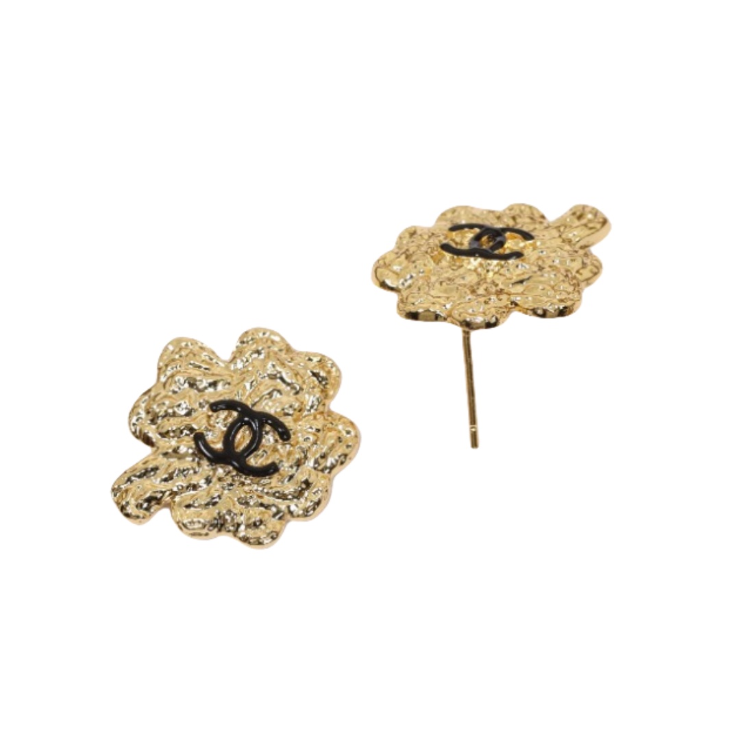CCE568 Vintage Lava Clover with cc logo stud earrings - ccfashionjewelry