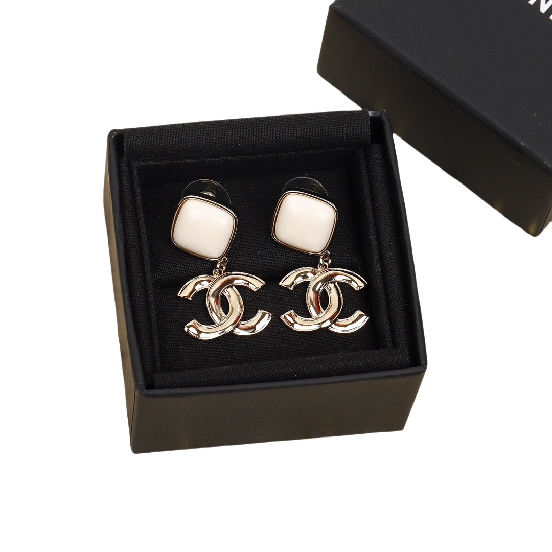 CCE851 Square resin cc stud earring - ccjewelryacc