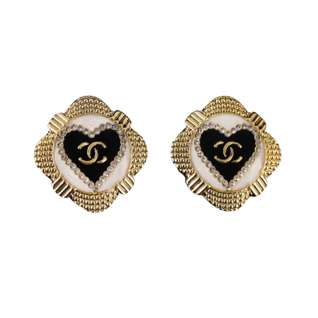 CCE565 Metal crystal heart with cc logo stud earrings - ccfashionjewelry