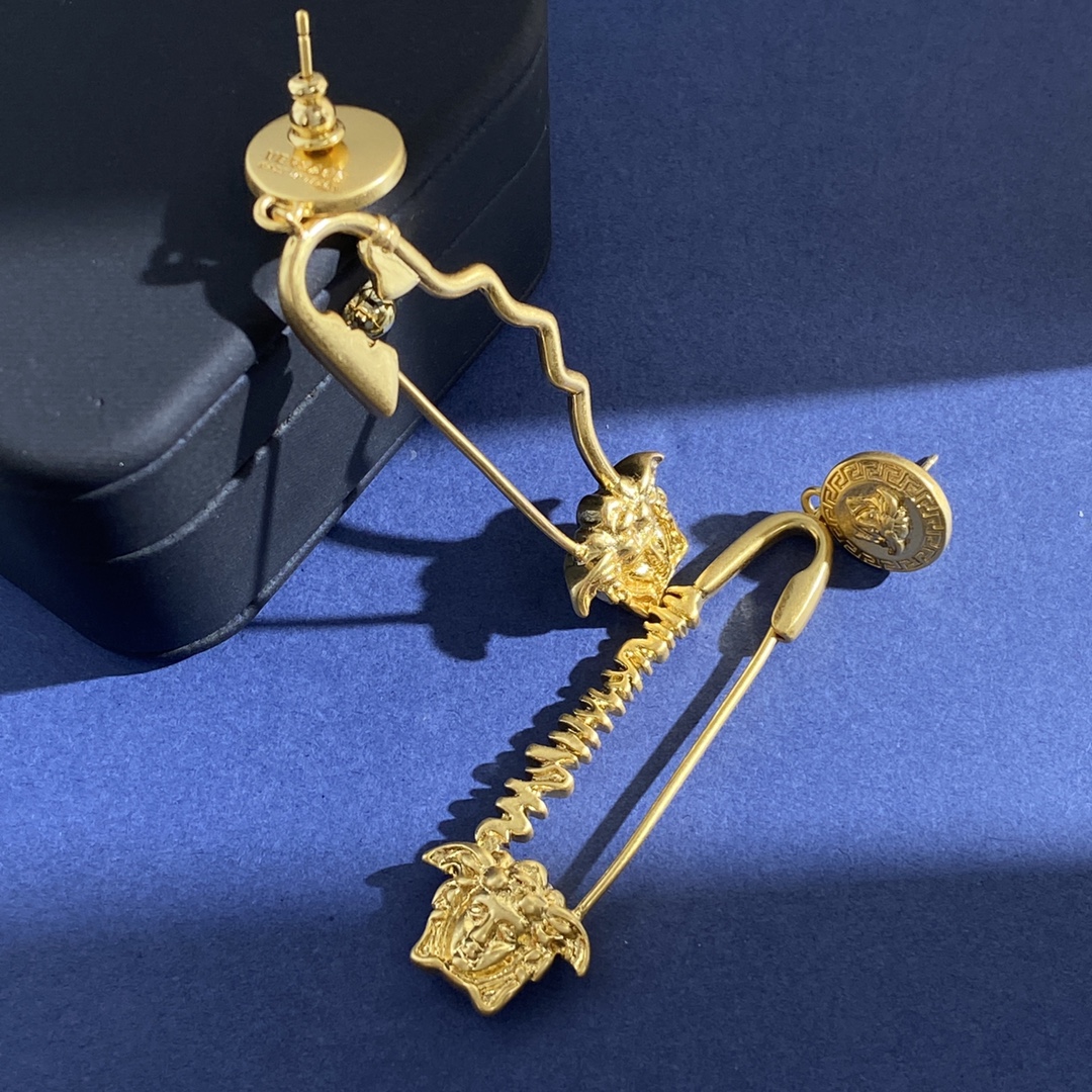VSE006 Versace safety pin earrings - ccjewelryacc
