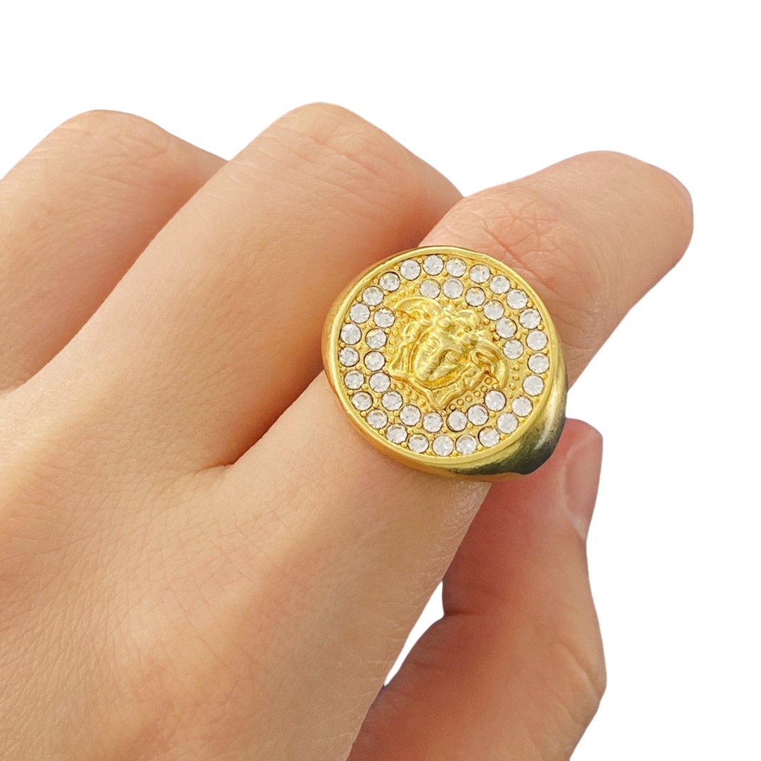 VSR013 Versace medusa ring in metal and crystal for men - ccjewelryacc