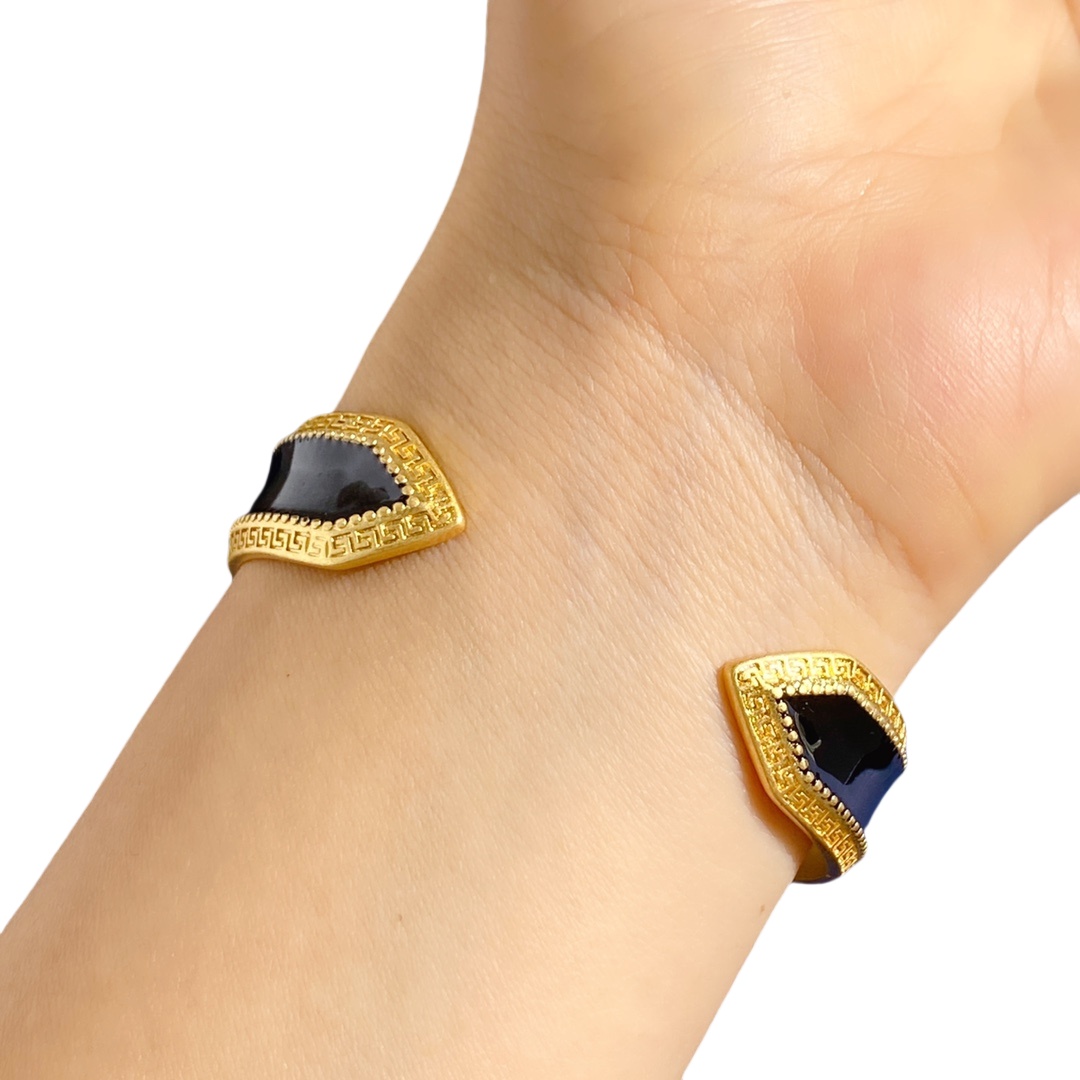 VSS008 Versace medusa enamel black bracelet - ccjewelryacc