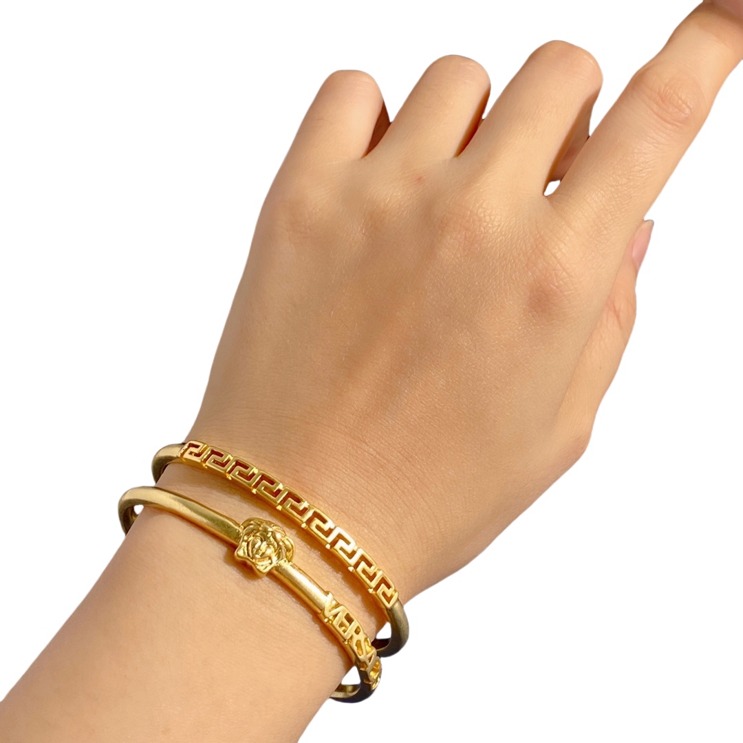 VSS010 Versace medusa bracelet - ccjewelryacc