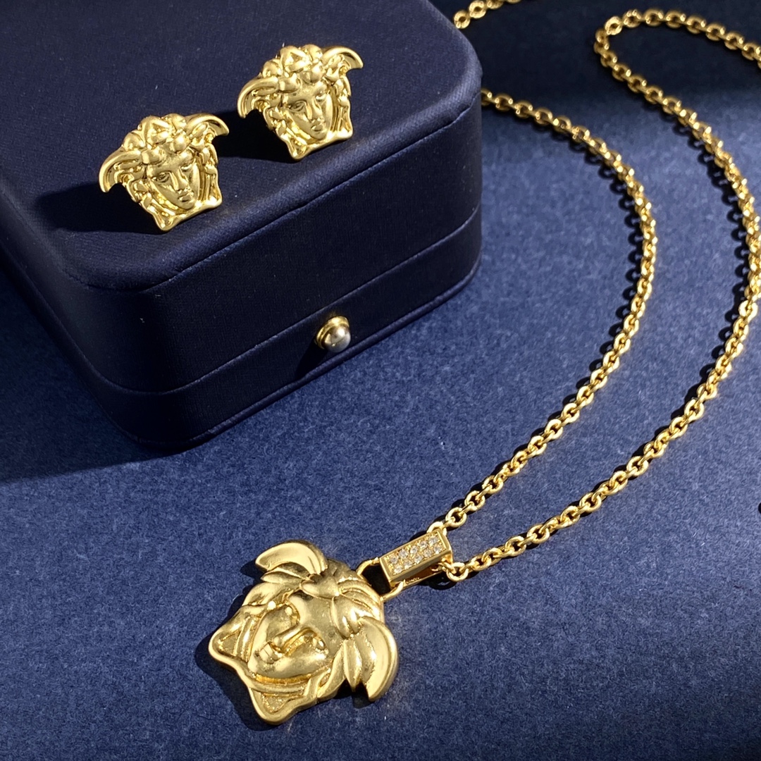 VSN022 Versace medusa head pendant necklace - ccjewelryacc