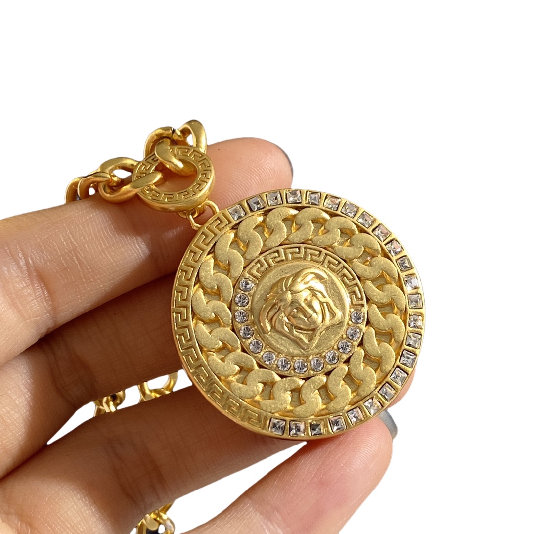 VSN048 Versace gold medusa necklace - ccjewelryacc
