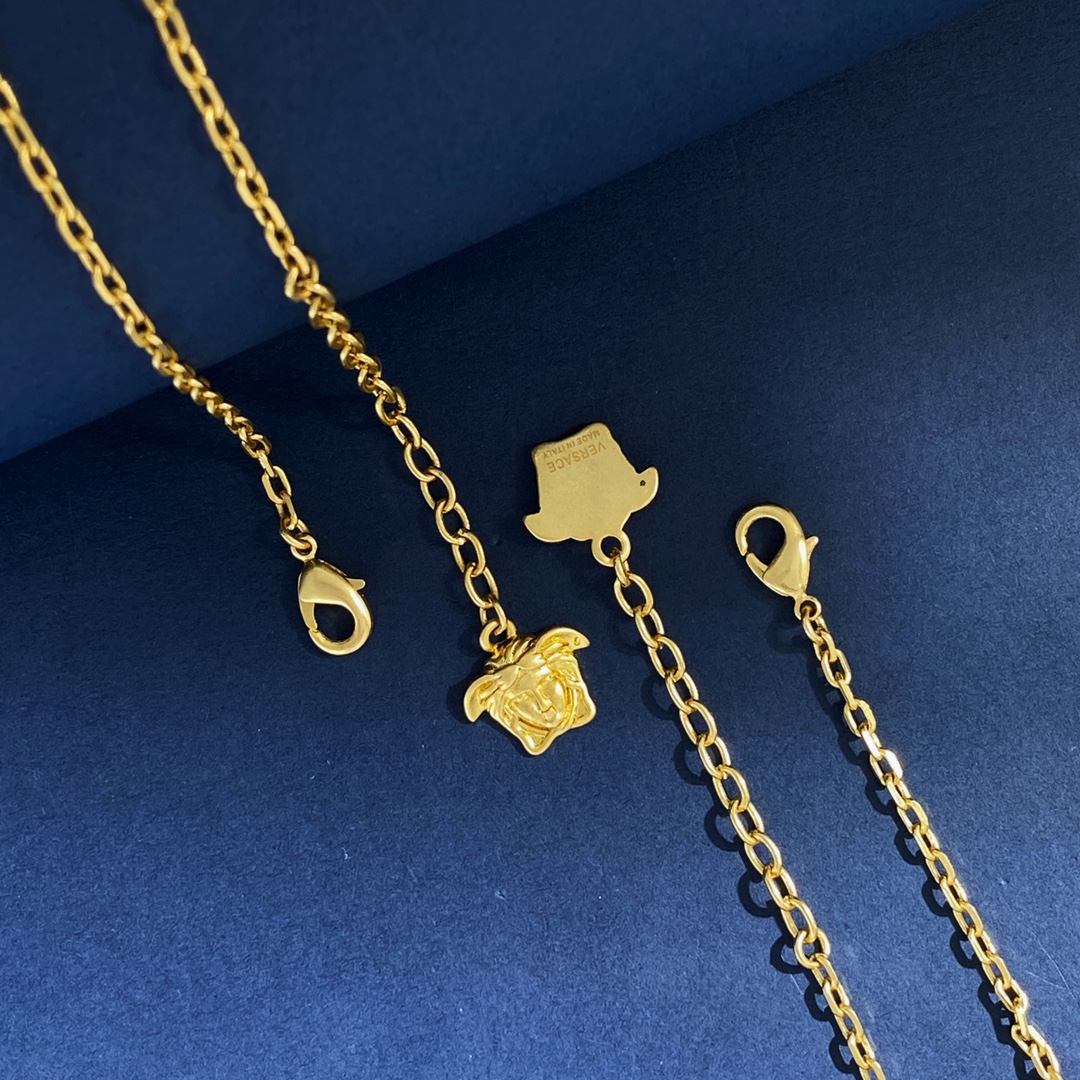 VSN008 Versace chain necklace and bracelet - ccjewelryacc