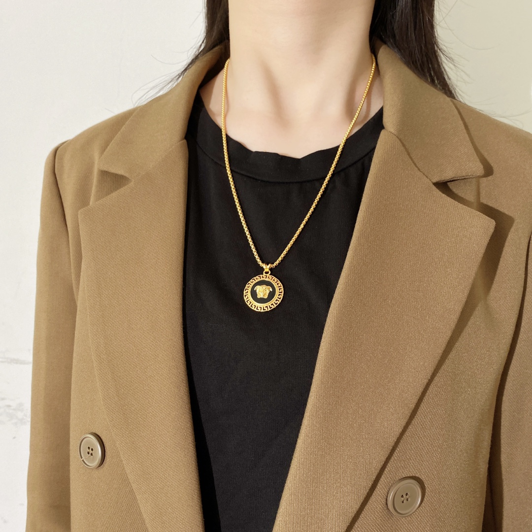 VSN021 versace medusa pendant necklace - ccjewelryacc