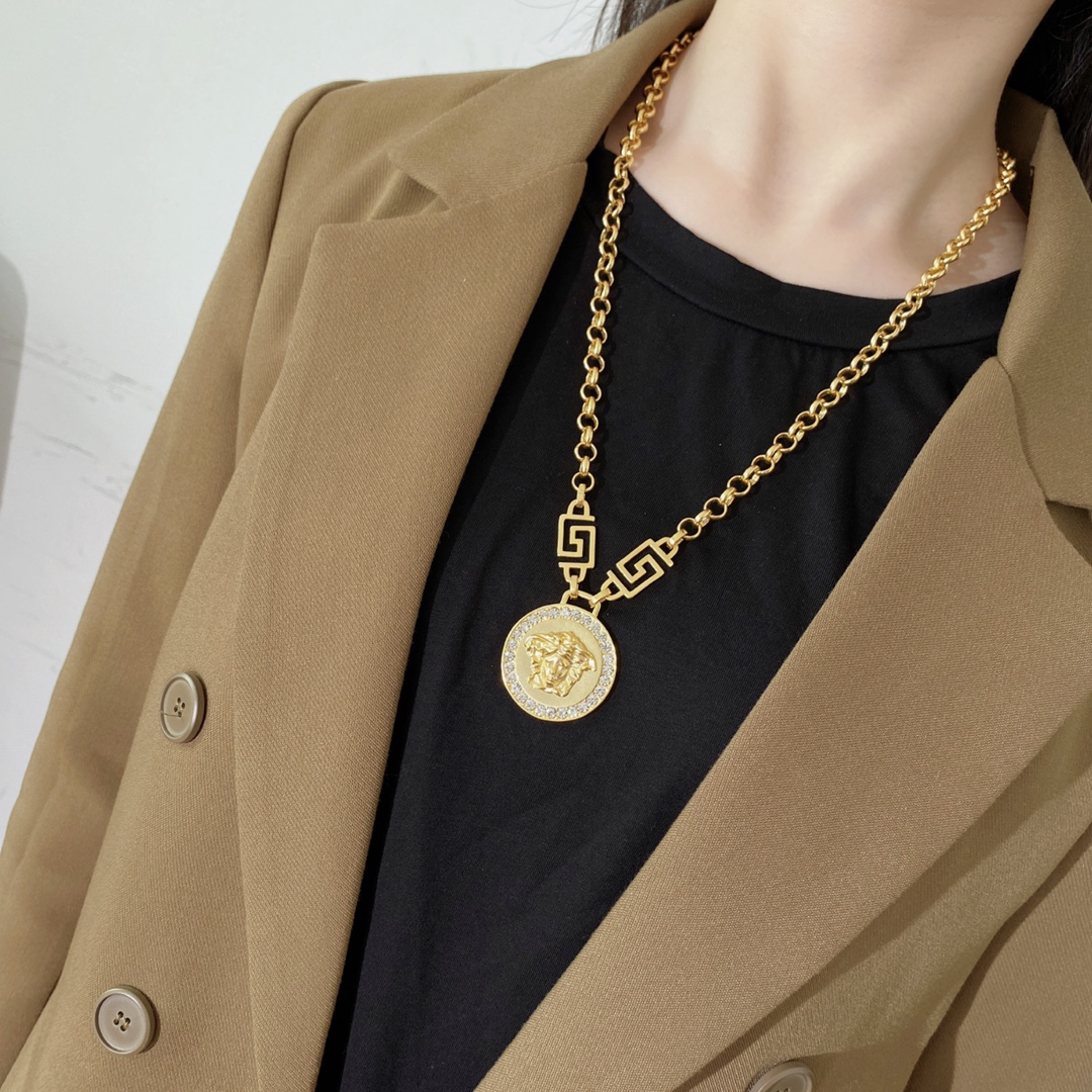 VSN076 Versace grecamania medusa pendant necklace - ccjewelryacc