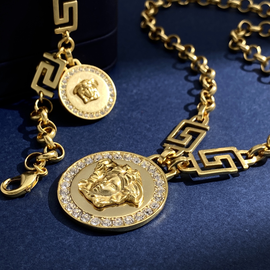 VSN076 Versace grecamania medusa pendant necklace - ccjewelryacc