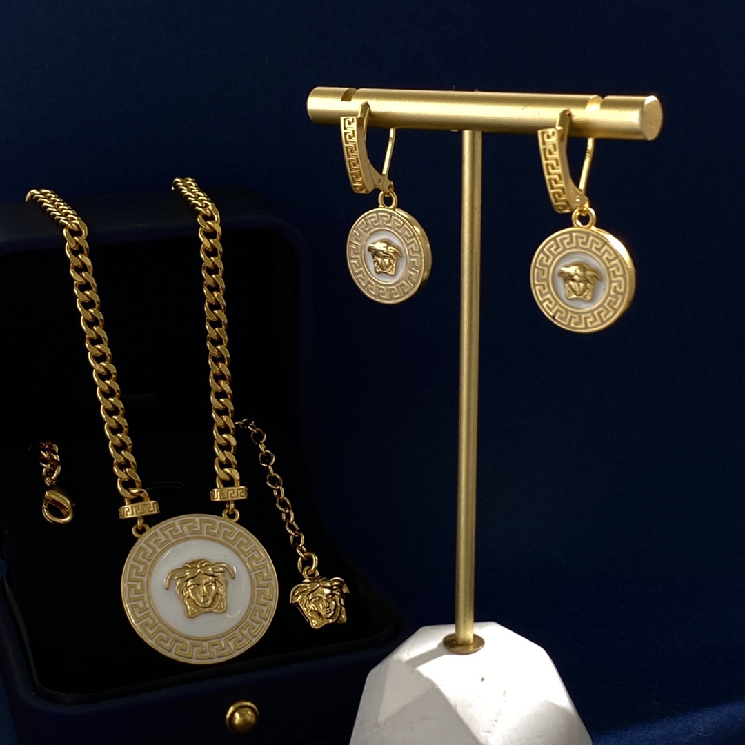 VSN059 versace enamel medusa necklace - ccjewelryacc